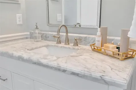 5872 Pauma Court Sarasota FL 34232