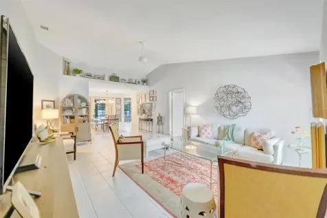 5872 Pauma Court Sarasota FL 34232