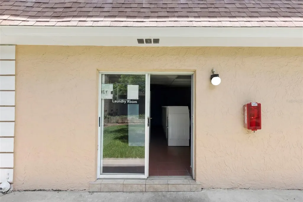 4702 Christa Court Tampa FL 33614