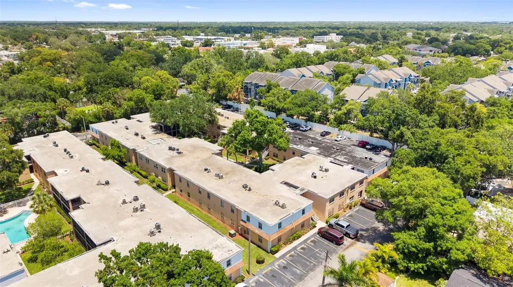 4702 Christa Court Tampa FL 33614