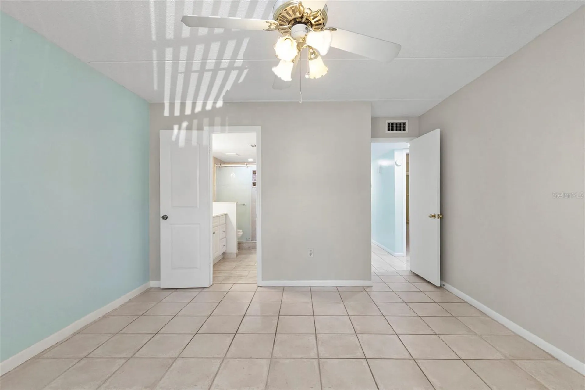 4702 Christa Court Tampa FL 33614