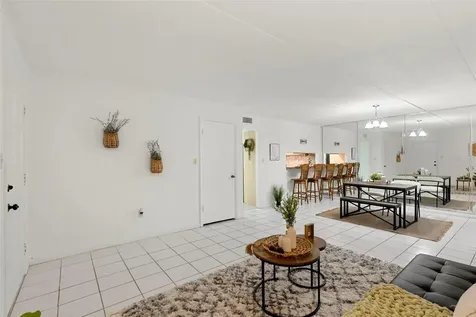 4702 Christa Court Tampa FL 33614