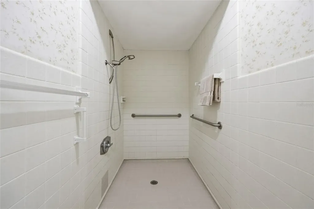 6605 NW 16th Place Gainesville FL 32605