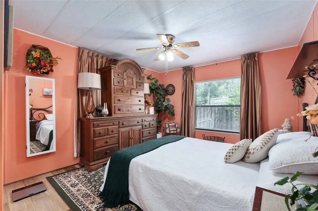 11211 NW 113th Place Chiefland FL 32626