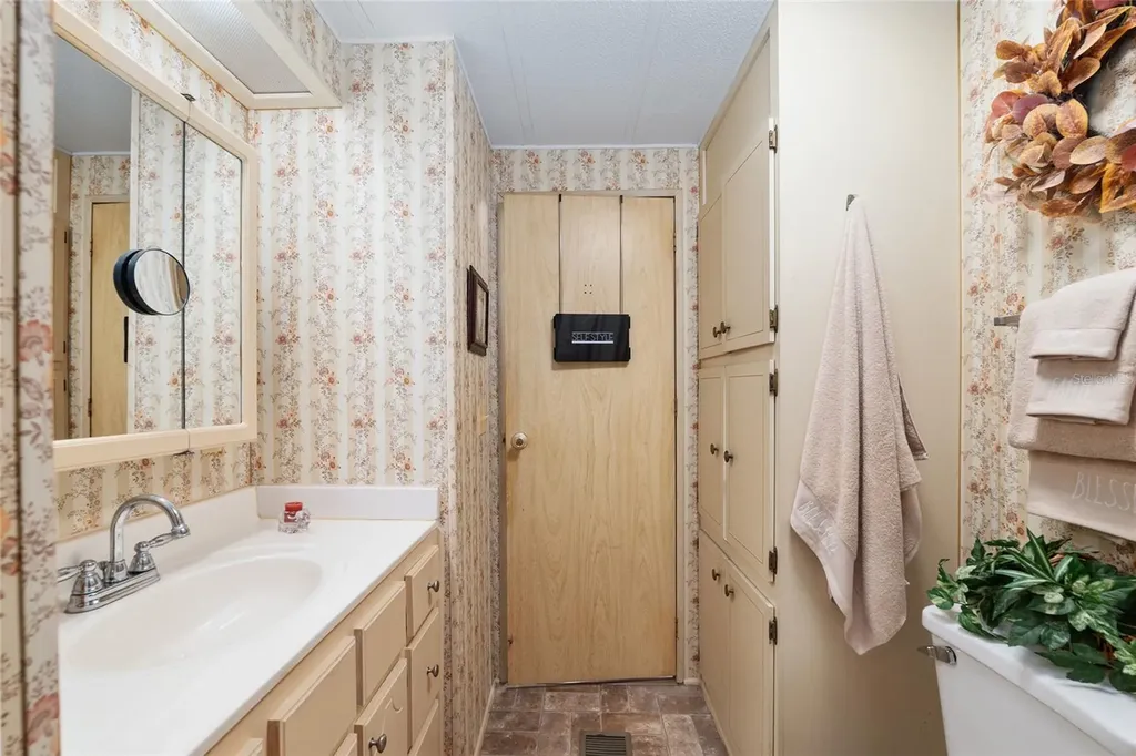 11211 NW 113th Place Chiefland FL 32626