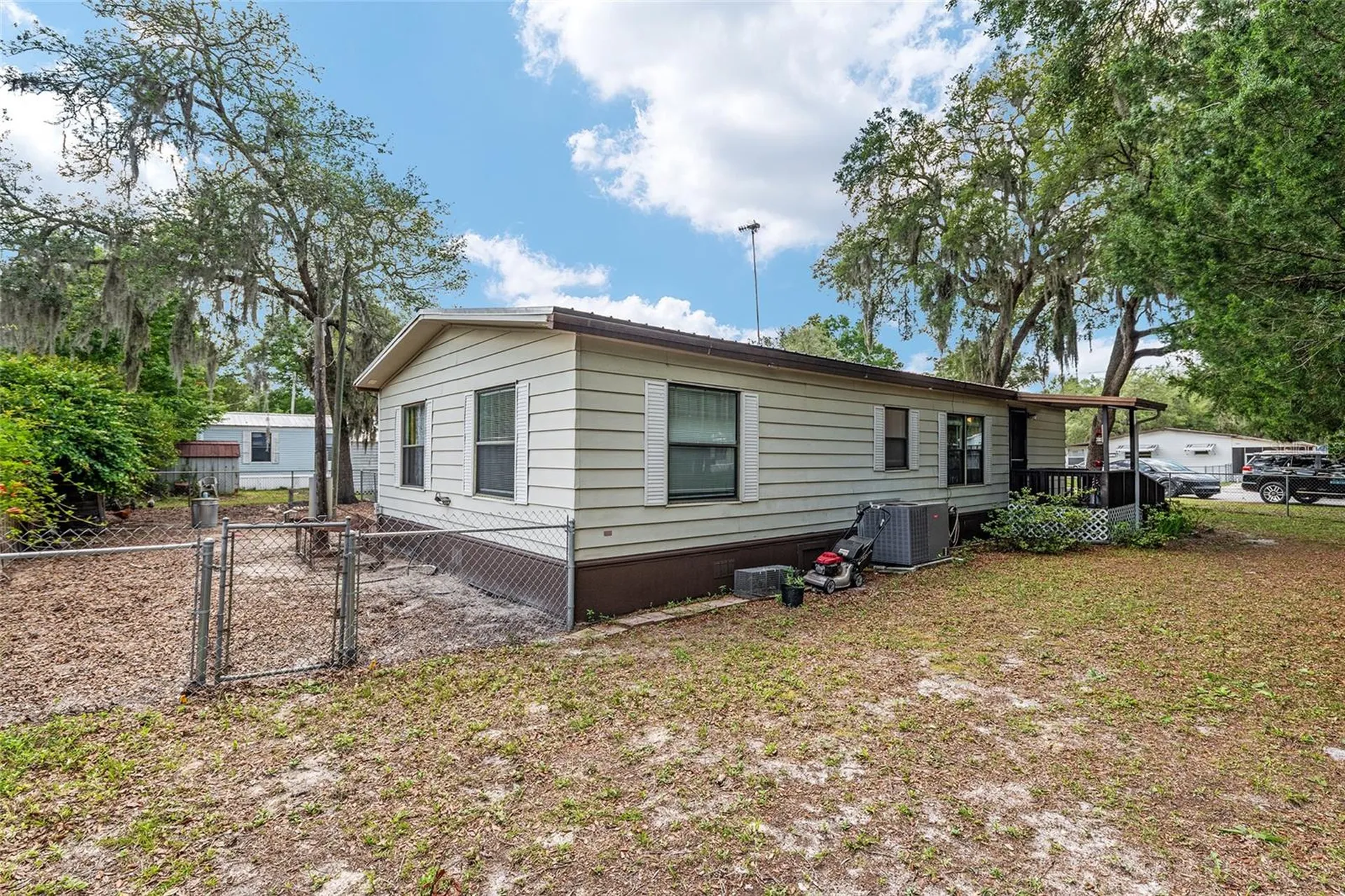 11211 NW 113th Place Chiefland FL 32626