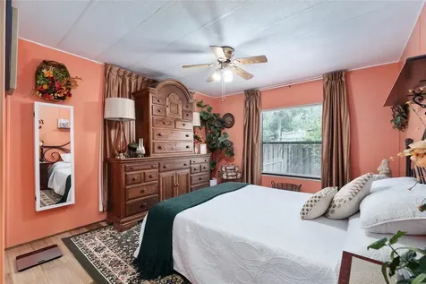 11211 NW 113th Place Chiefland FL 32626