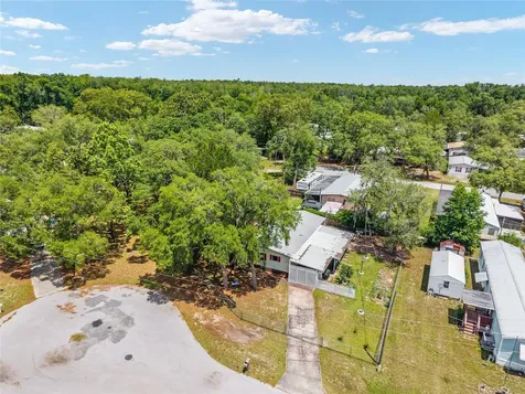 11211 NW 113th Place Chiefland FL 32626