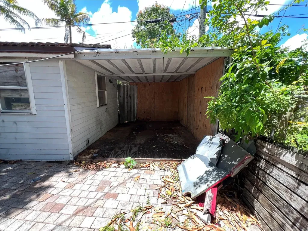 845 NW 130th Street North Miami FL 33168