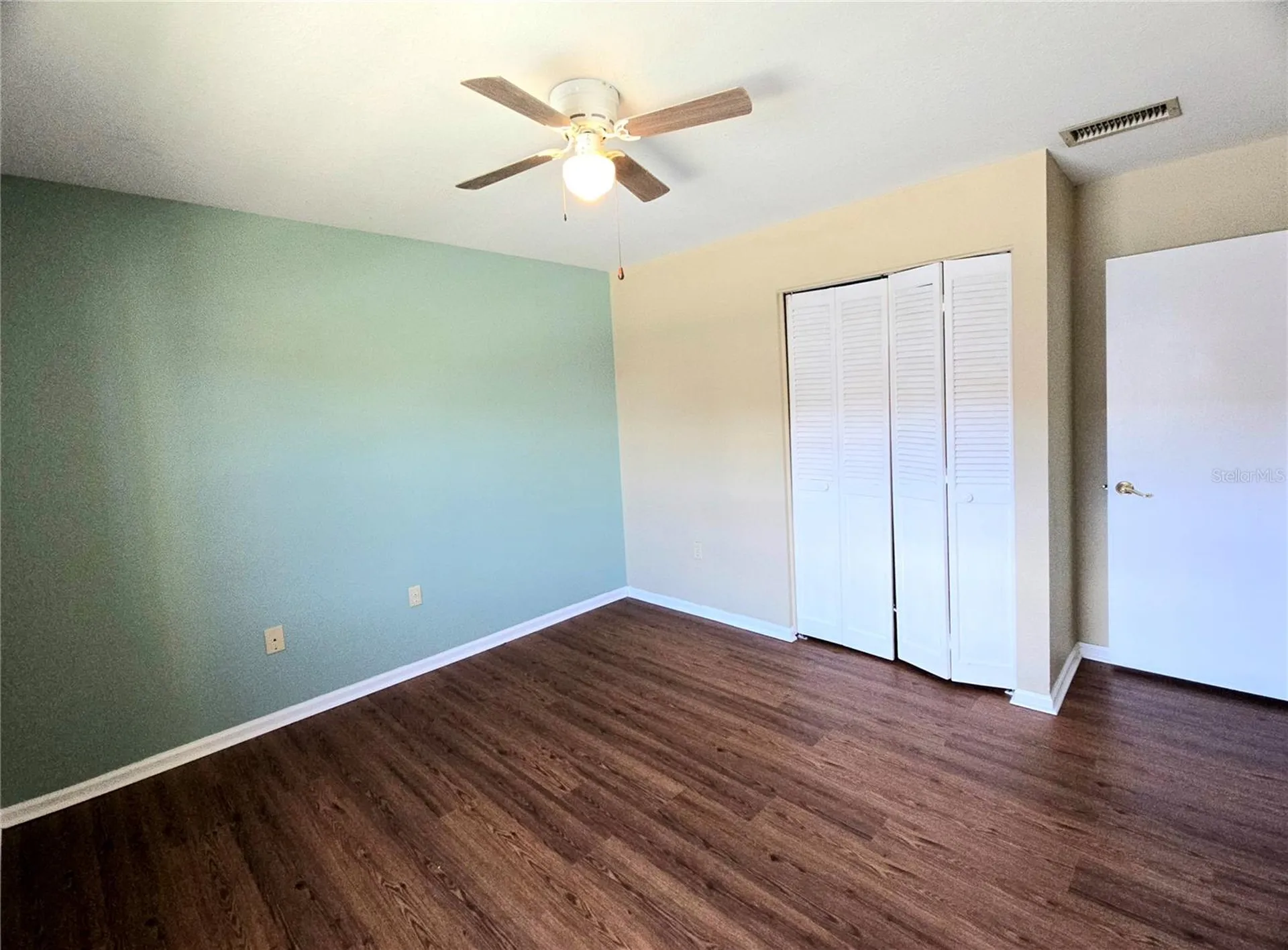 1920 E Edgewood Drive Lakeland FL 33803
