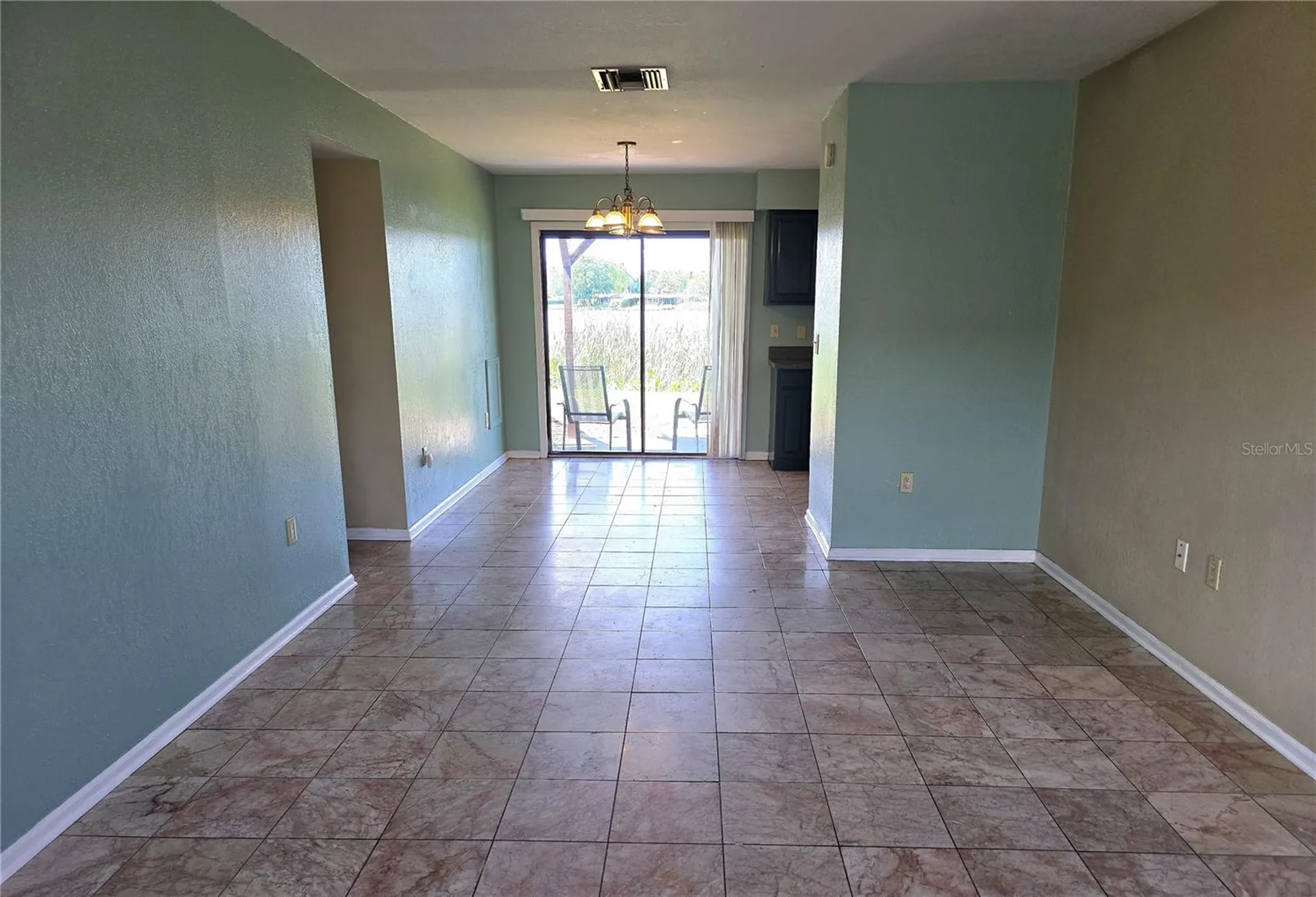 1920 E Edgewood Drive Lakeland FL 33803