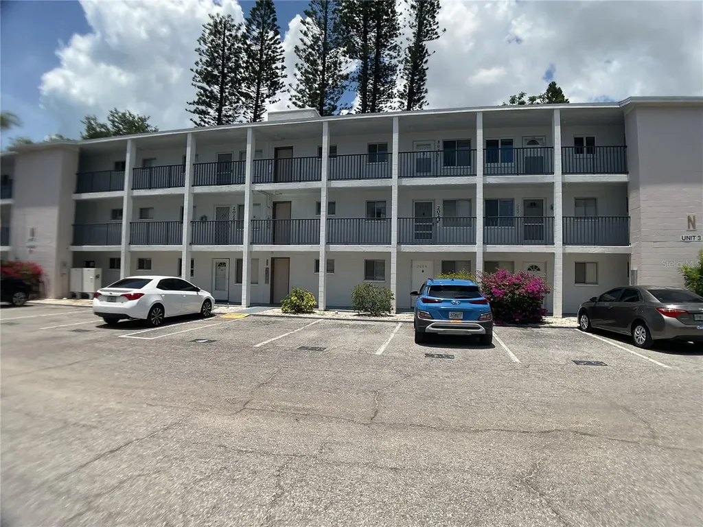 2021 Canal Drive Bradenton FL 34207