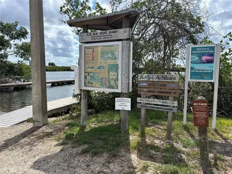 716 32nd Street Court E Bradenton FL 34208
