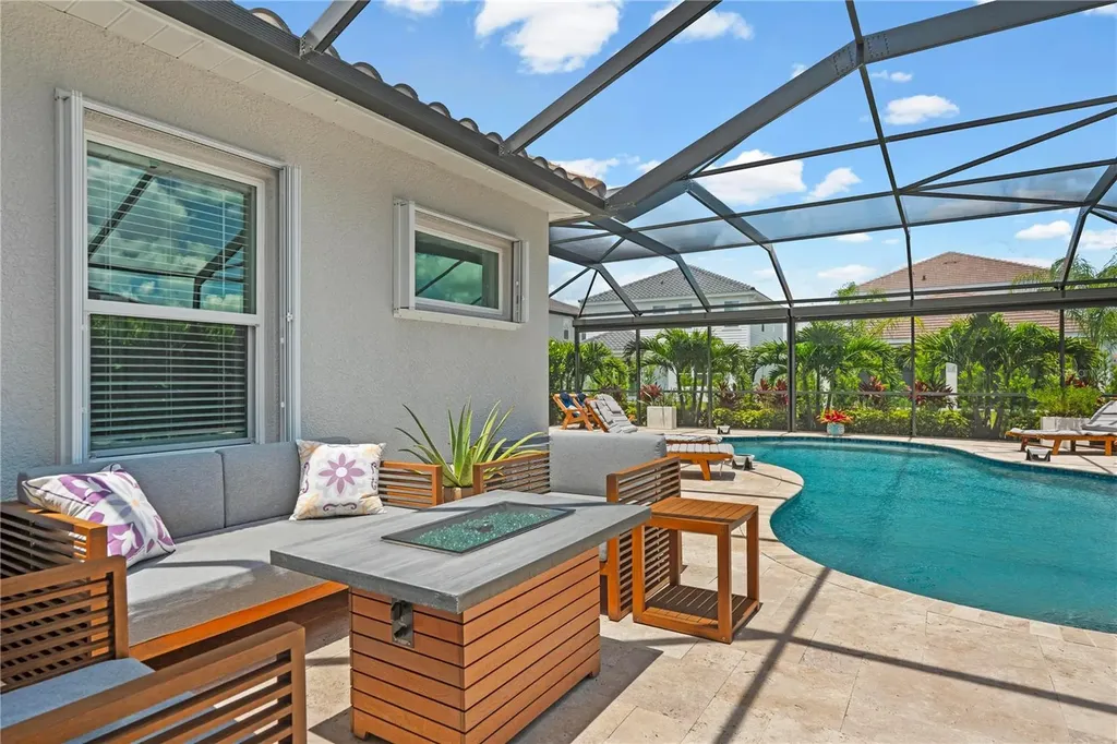 2570 Wild Cherry Path Sarasota FL 34240