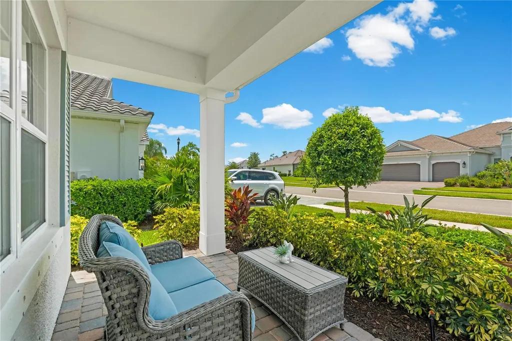 2570 Wild Cherry Path Sarasota FL 34240