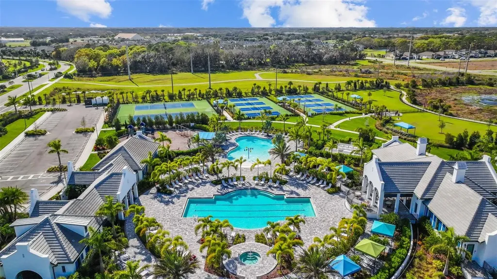 2570 Wild Cherry Path Sarasota FL 34240