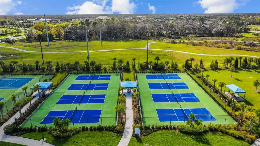 2570 Wild Cherry Path Sarasota FL 34240