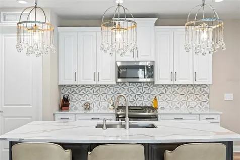 2570 Wild Cherry Path Sarasota FL 34240