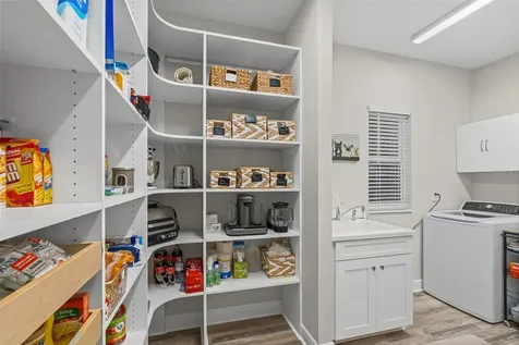 2570 Wild Cherry Path Sarasota FL 34240