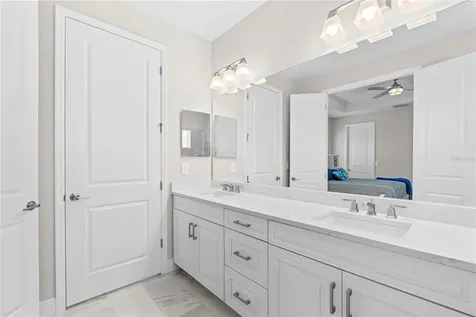 2570 Wild Cherry Path Sarasota FL 34240