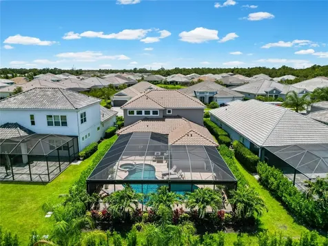 2570 Wild Cherry Path Sarasota FL 34240