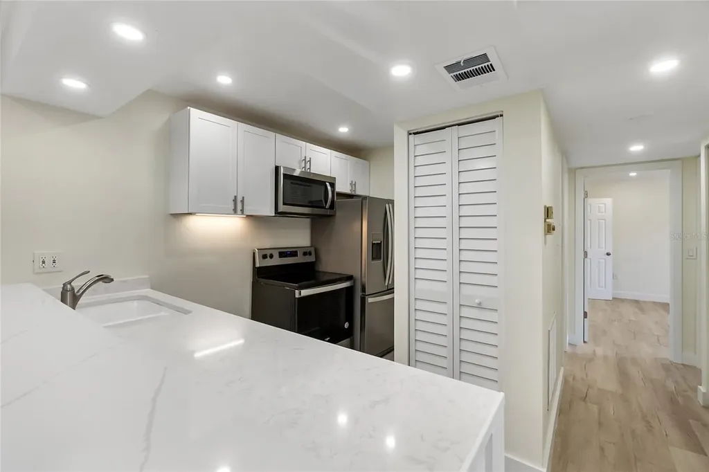 3229 Beneva Road Sarasota FL 34232