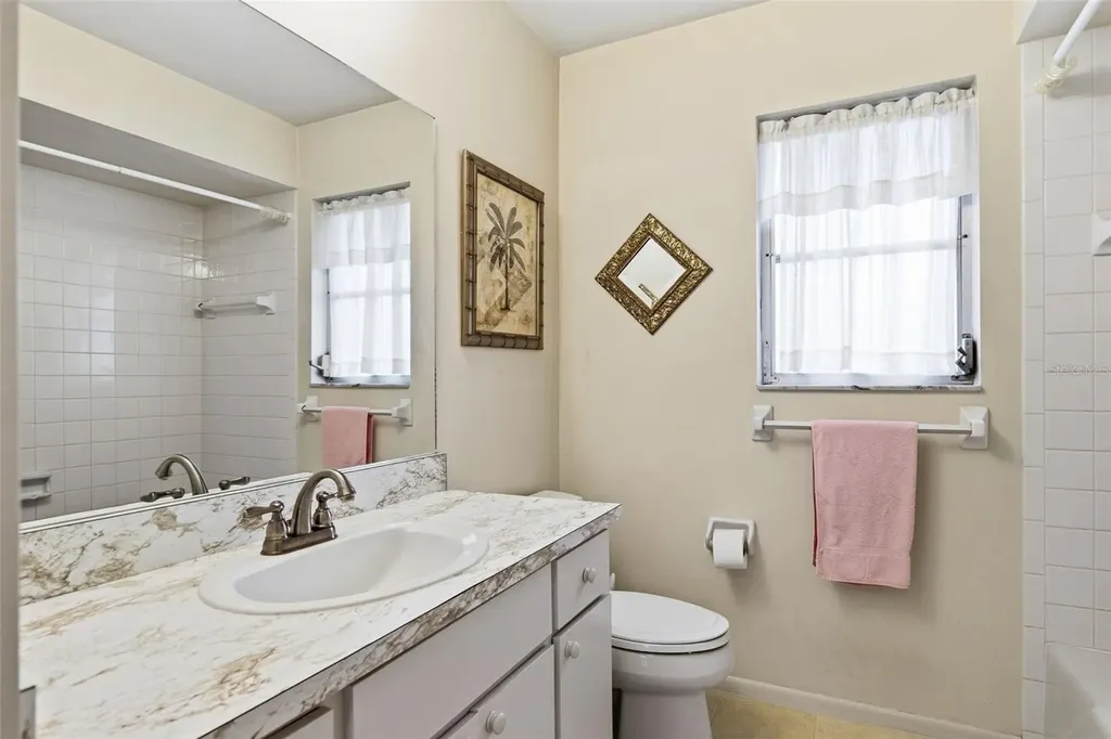 8824 Phyliss Avenue Sarasota FL 34231