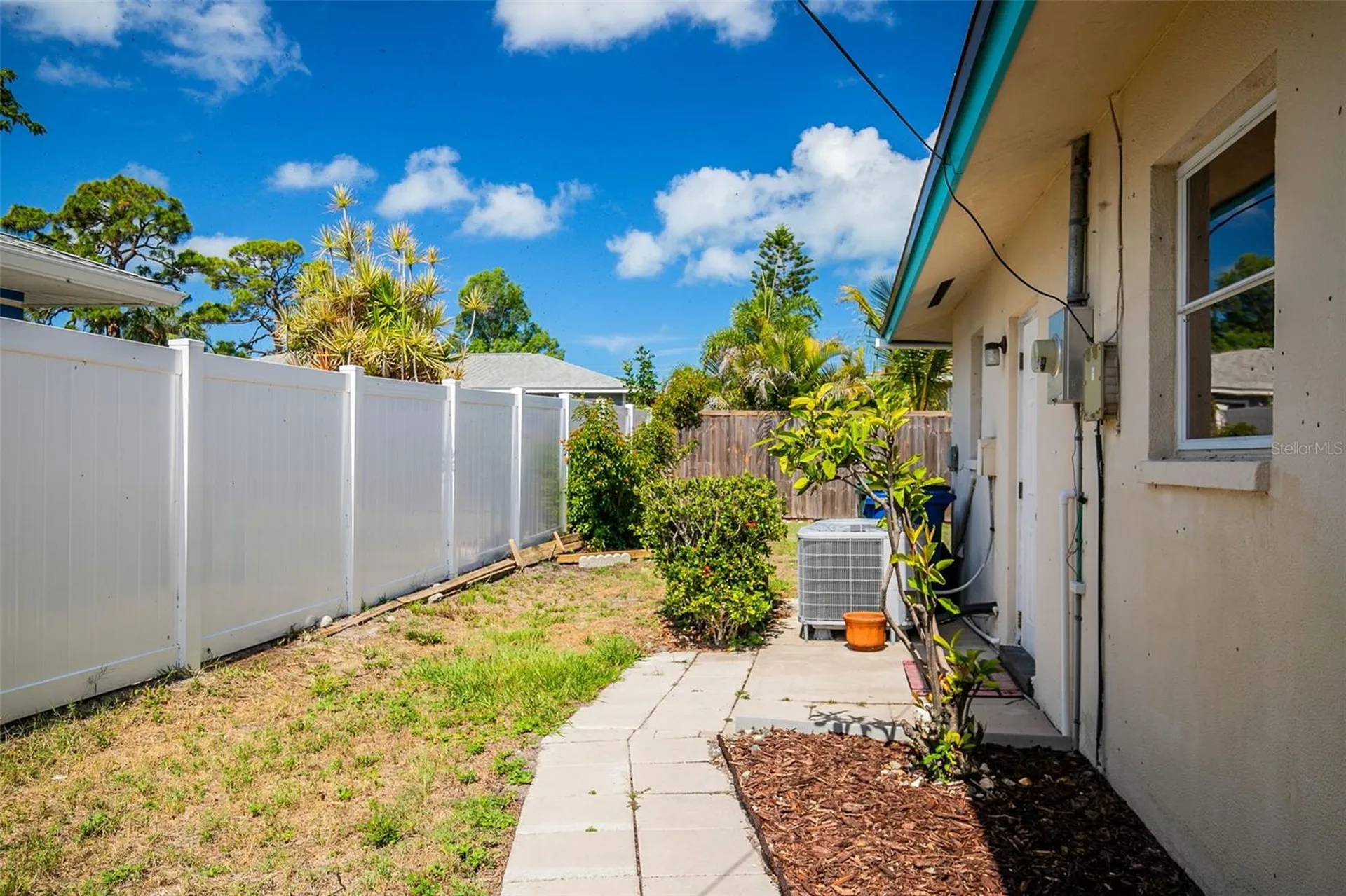 8824 Phyliss Avenue Sarasota FL 34231