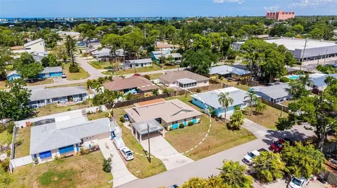 8824 Phyliss Avenue Sarasota FL 34231