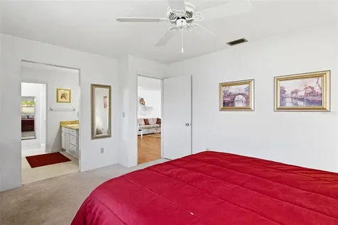 8824 Phyliss Avenue Sarasota FL 34231