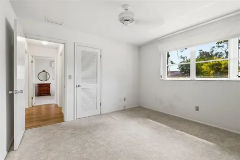 8824 Phyliss Avenue Sarasota FL 34231