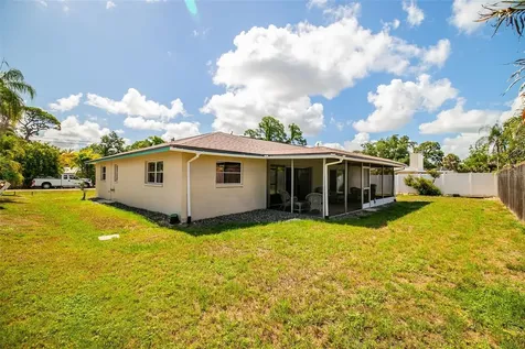 8824 Phyliss Avenue Sarasota FL 34231