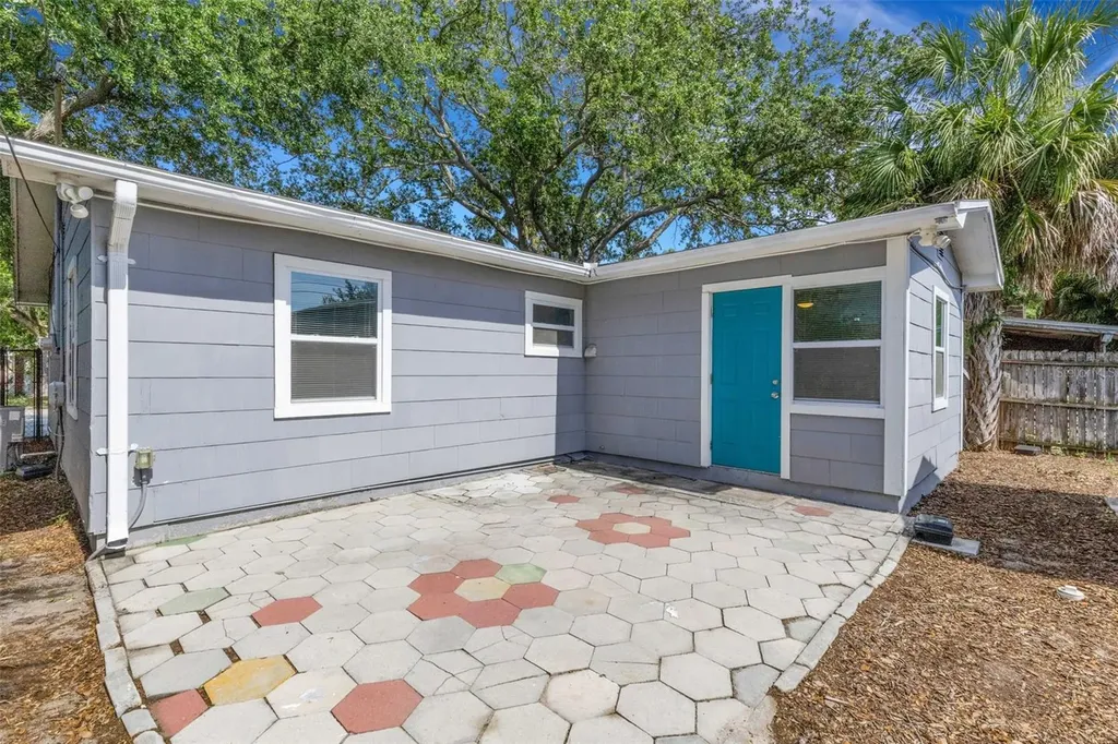 2019 42nd Street S St Petersburg FL 33711