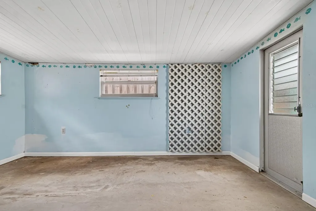 6021 2nd Avenue New Port Richey FL 34653