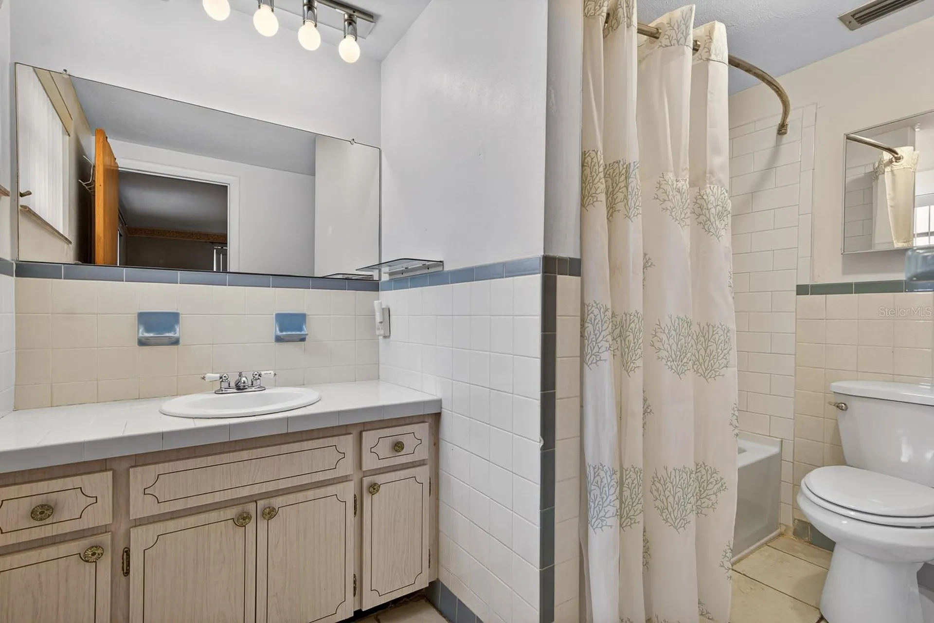 6021 2nd Avenue New Port Richey FL 34653