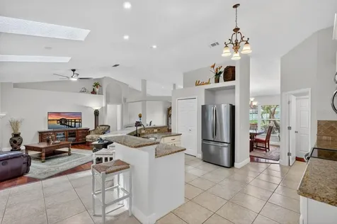 16 Lincoln Lane Palm Coast FL 32137