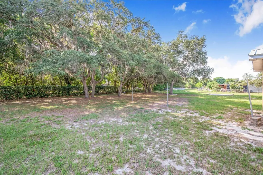33 Pinewood Drive Haines City FL 33844