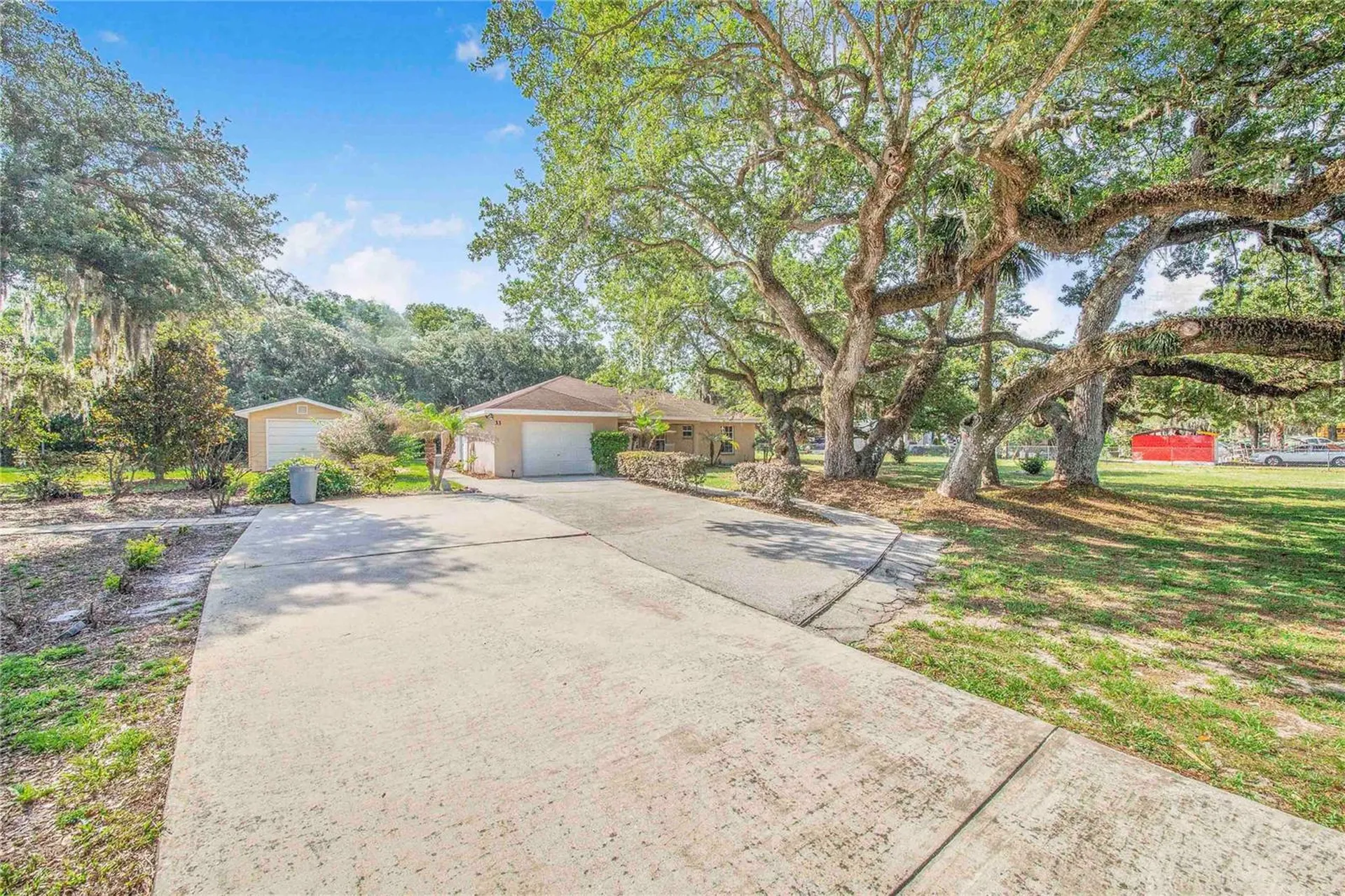 33 Pinewood Drive Haines City FL 33844