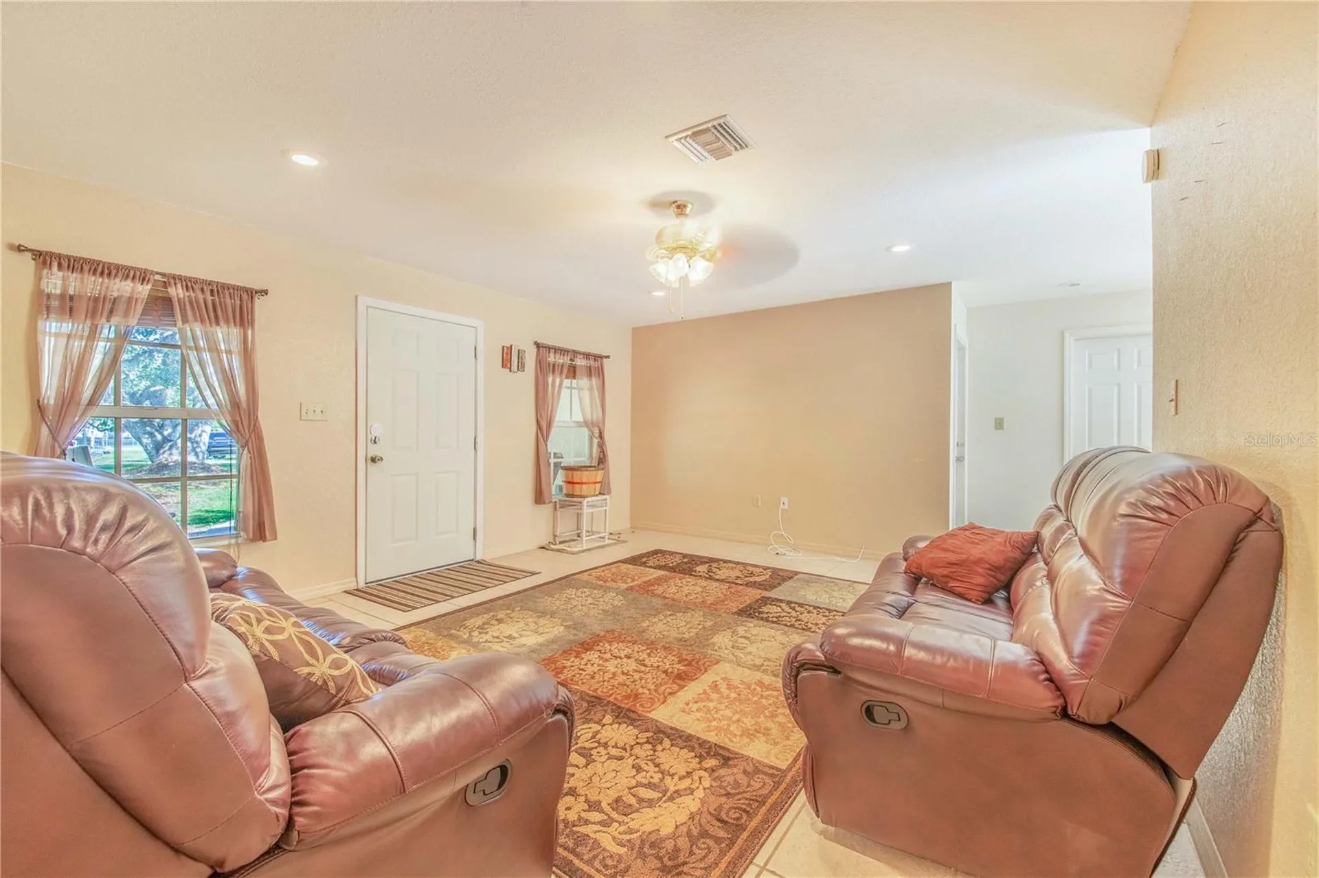 33 Pinewood Drive Haines City FL 33844
