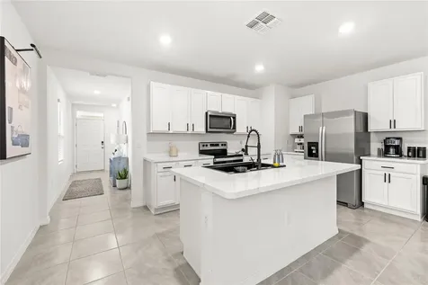 1663 Rosydale Circle Davenport FL 33837
