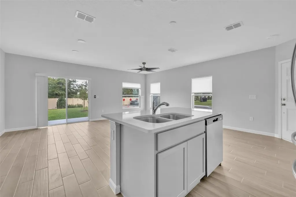 2827 Narcoossee Commons Way St Cloud FL 34771