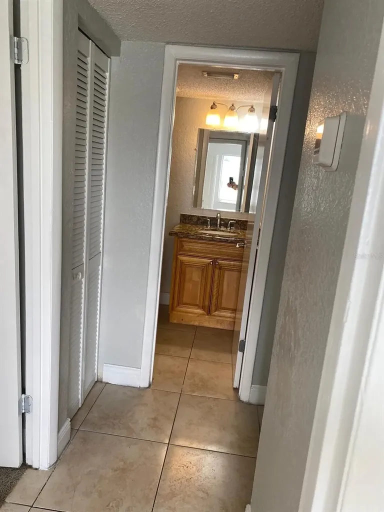 4749 S Texas Avenue Orlando FL 32839