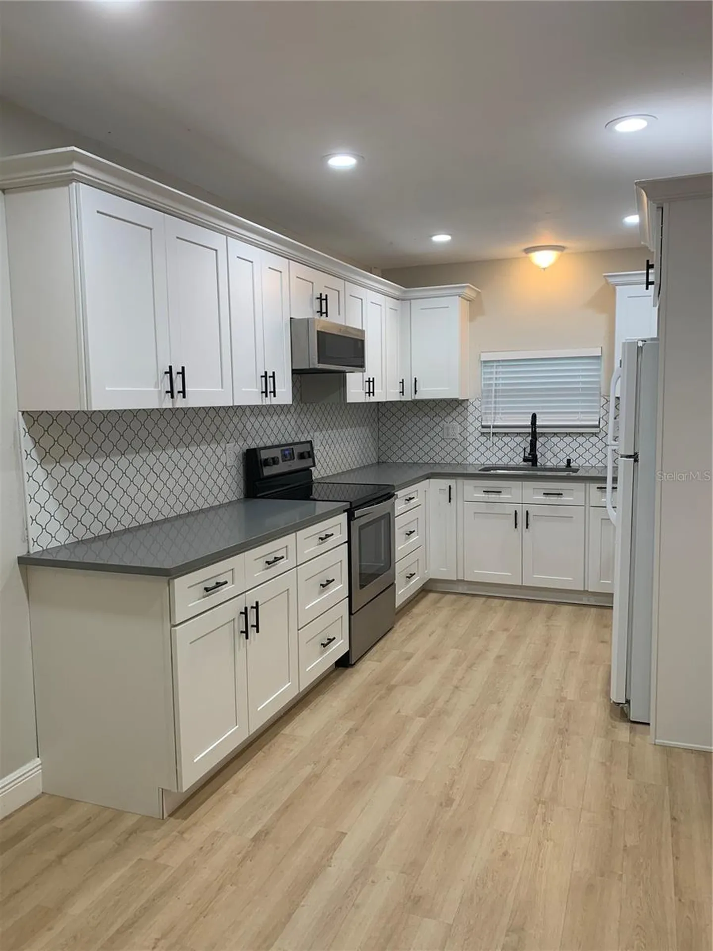 1524 18th Avenue N St Petersburg FL 33704
