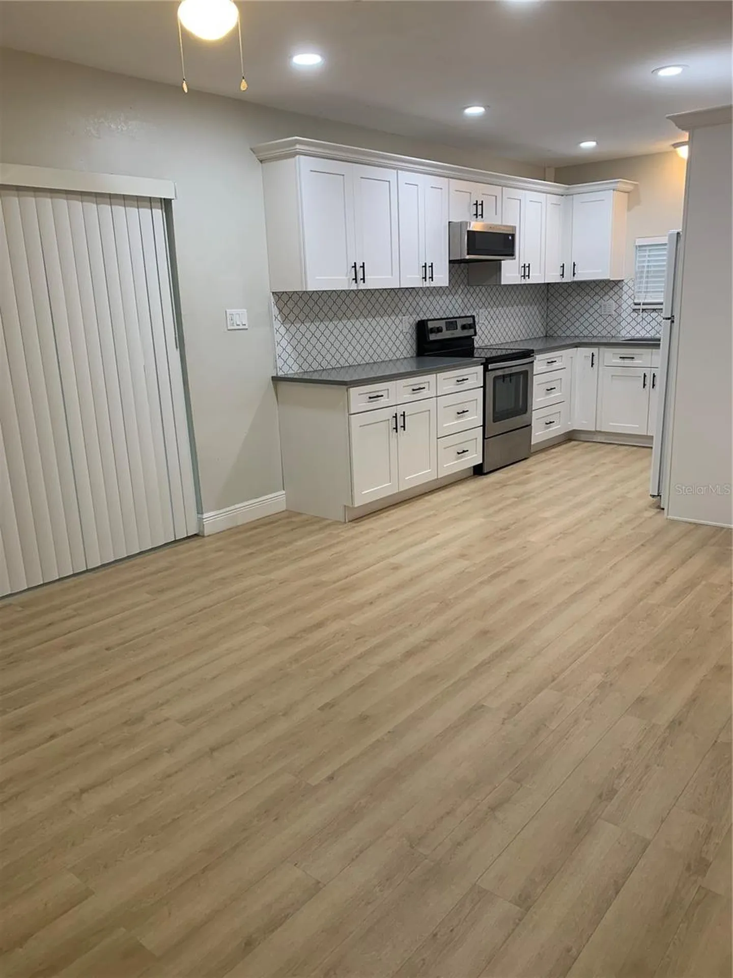 1524 18th Avenue N St Petersburg FL 33704