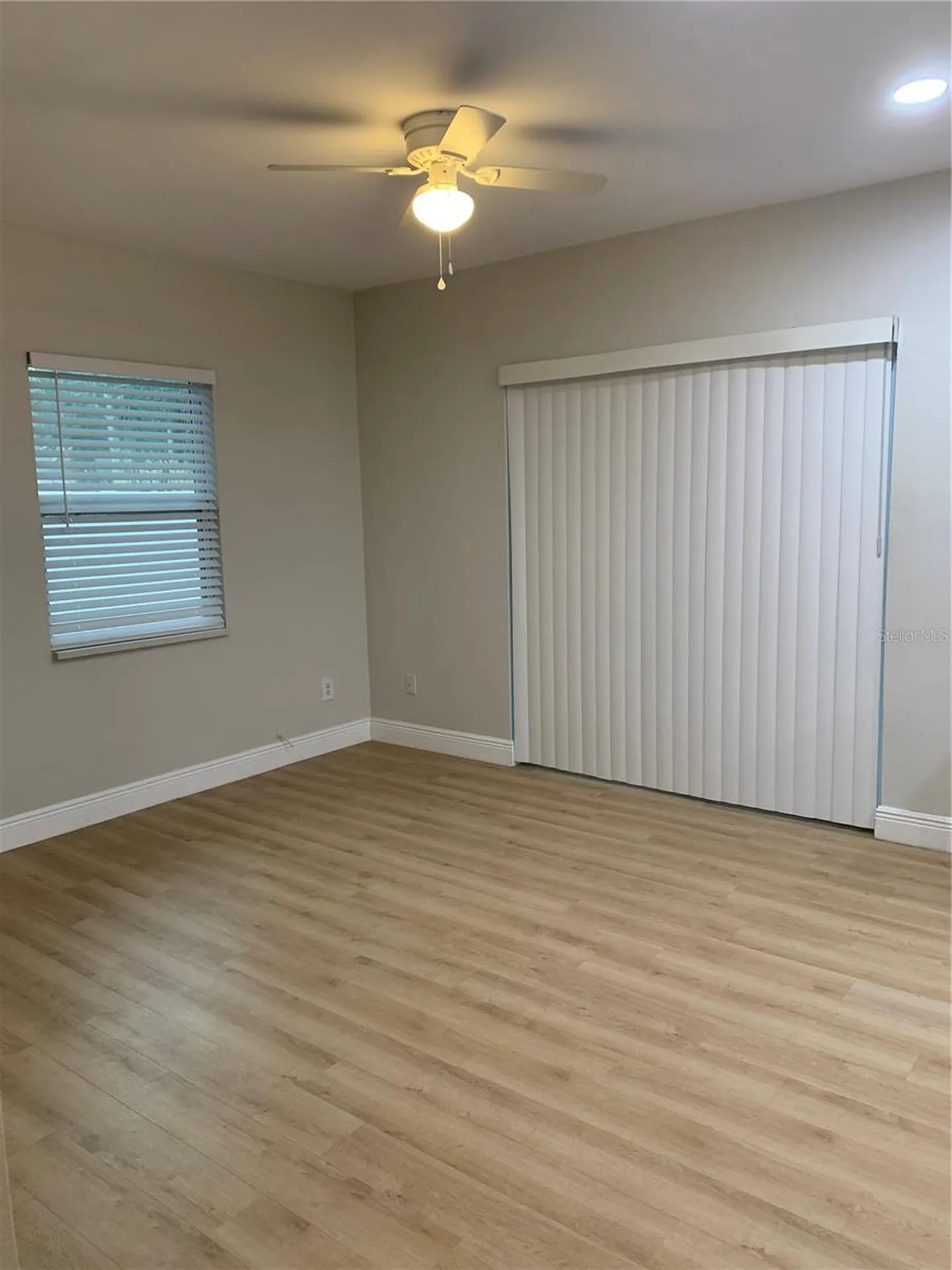 1524 18th Avenue N St Petersburg FL 33704