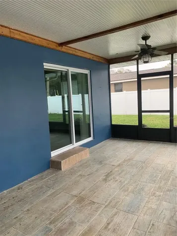 1524 18th Avenue N St Petersburg FL 33704