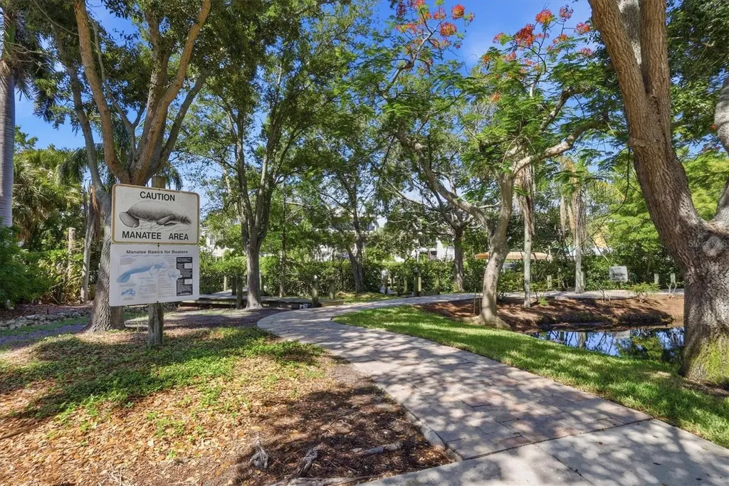 7107 Hawks Harbor Circle Bradenton FL 34207