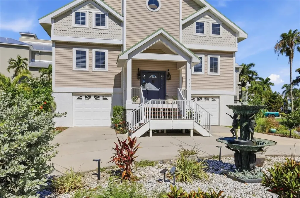 7107 Hawks Harbor Circle Bradenton FL 34207