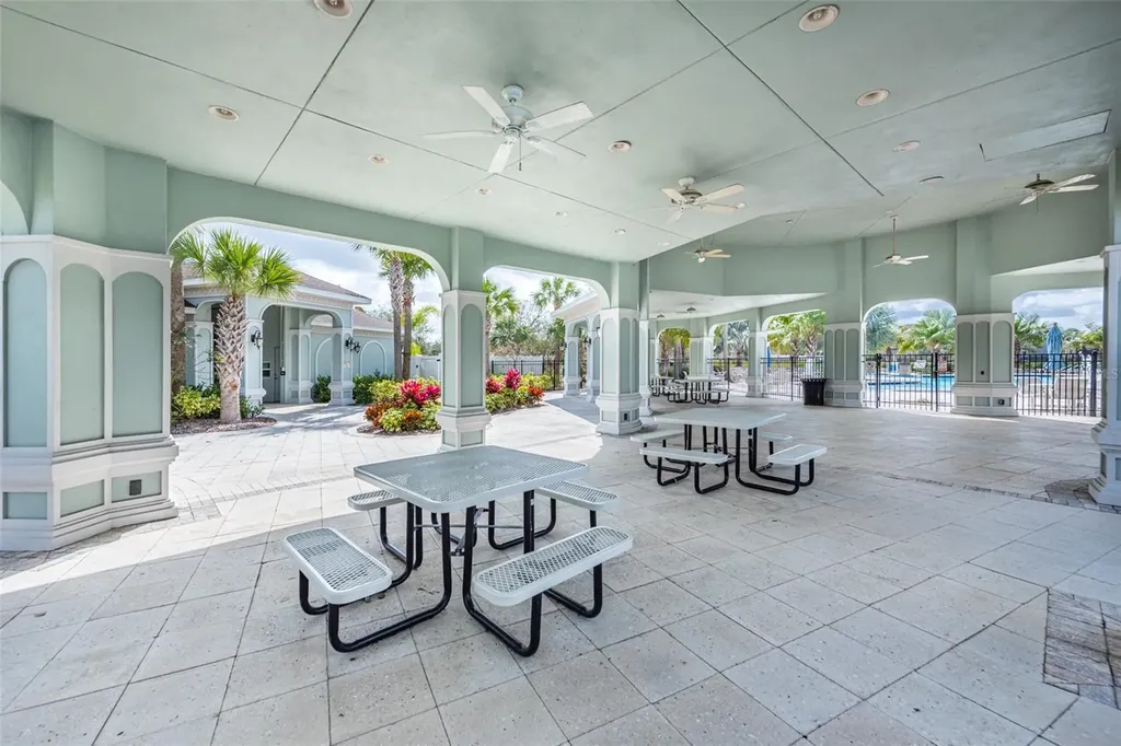 10036 Sage Creek Drive Sun City Center FL 33573