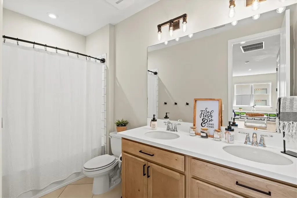 8363 Velda Trail Sarasota FL 34241